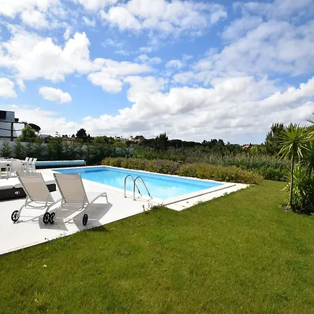 Comfortable With Private Pool In Nadadouro, Cleaning Included 빌라 Nadadouro